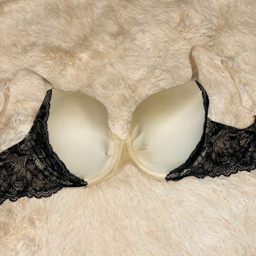 Victoria’s Secret bra